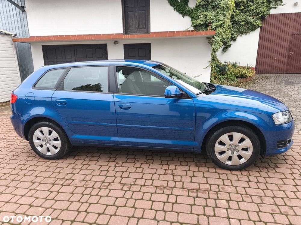 Audi A3 Sportback 1.6 Ambition - 8