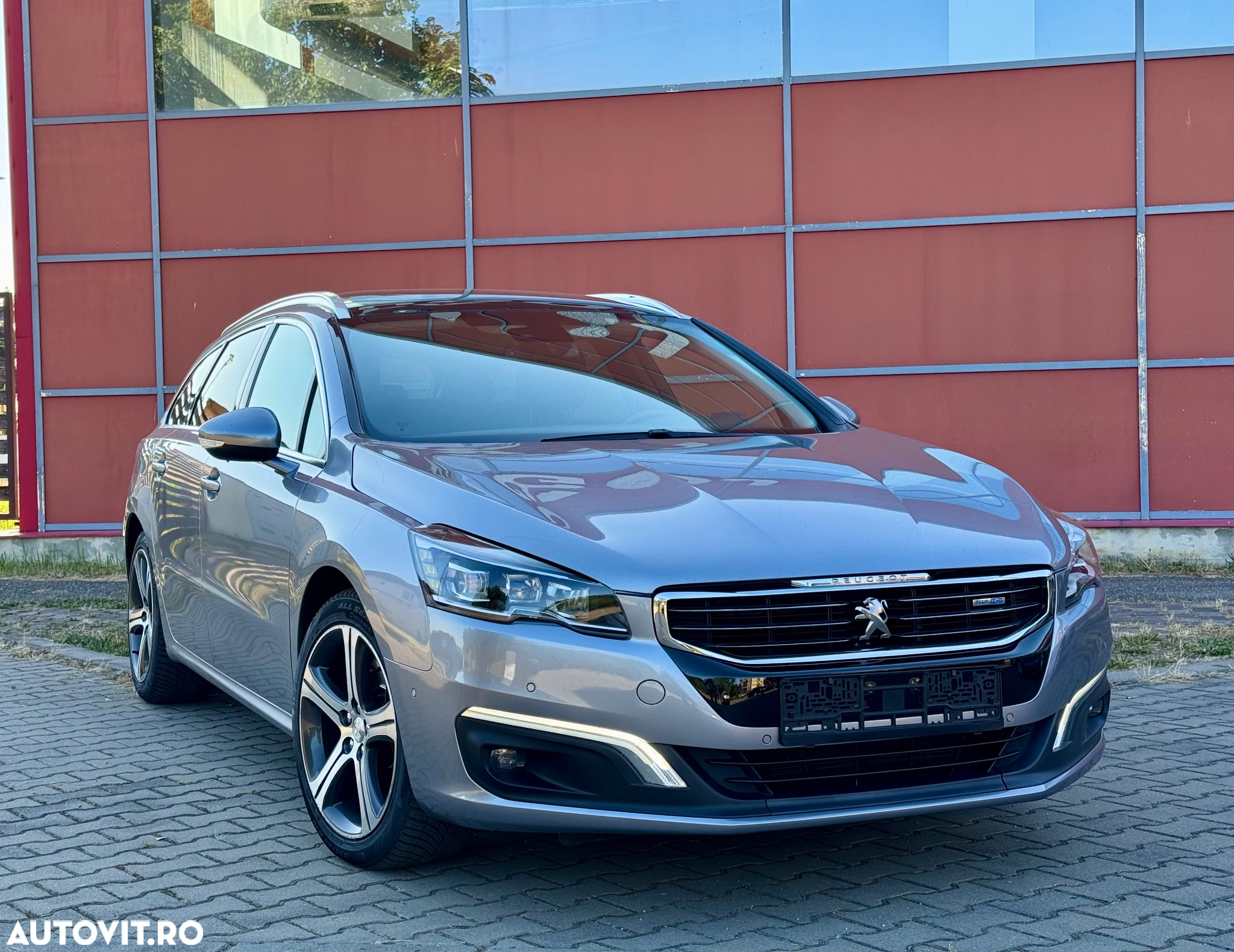 Peugeot 508 SW BlueHDi 180 EAT6 Stop&Start GT - 28