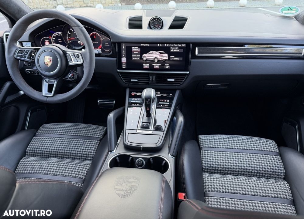 Porsche Cayenne Coupe - 10
