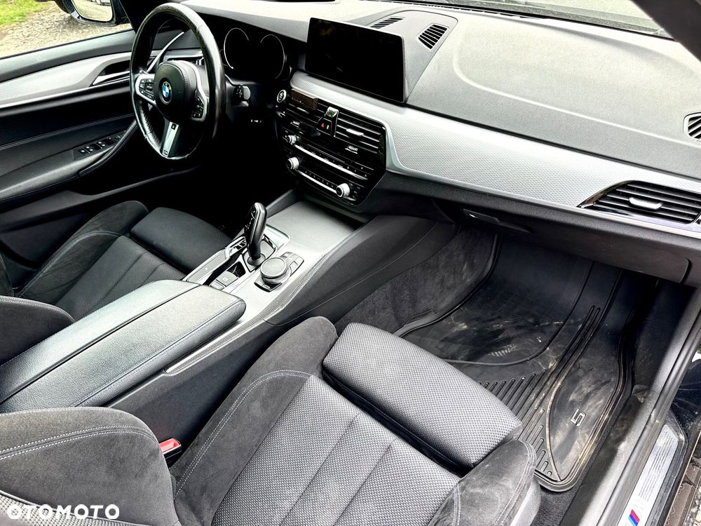 BMW Seria 5 525d M Sport sport - 11