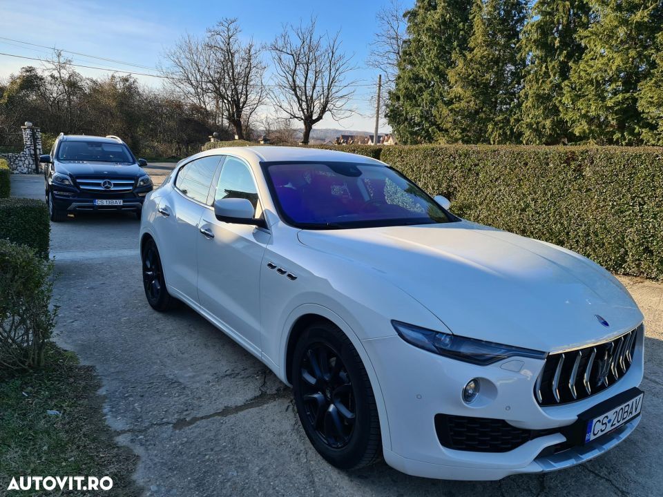 Maserati Levante Q4 - 1