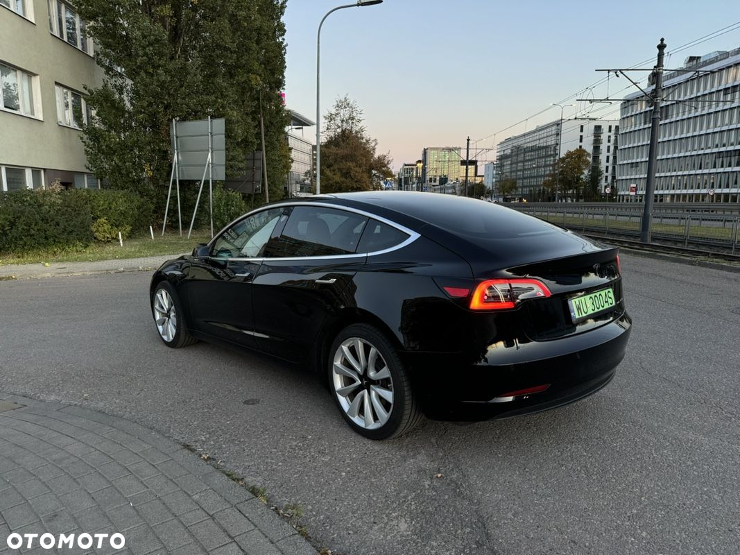 Tesla Model 3 Allradantrieb Dual Motor - 8