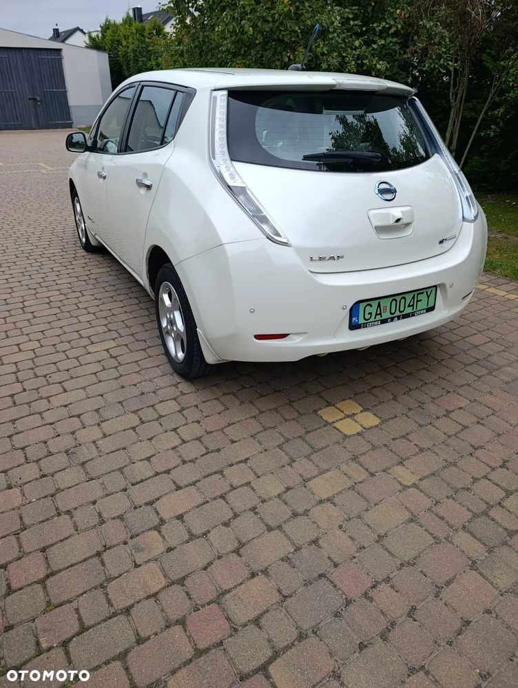 Nissan Leaf 24kWh Acenta - 11