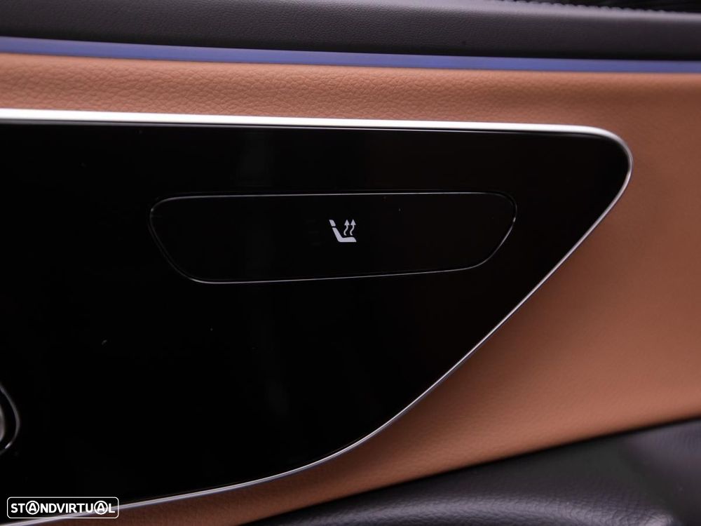 Mercedes-Benz E 300 e Station - 23