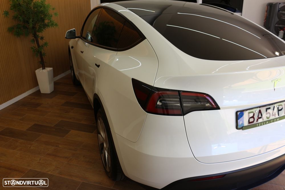 Tesla Model Y Long Range Tração Integral - 31