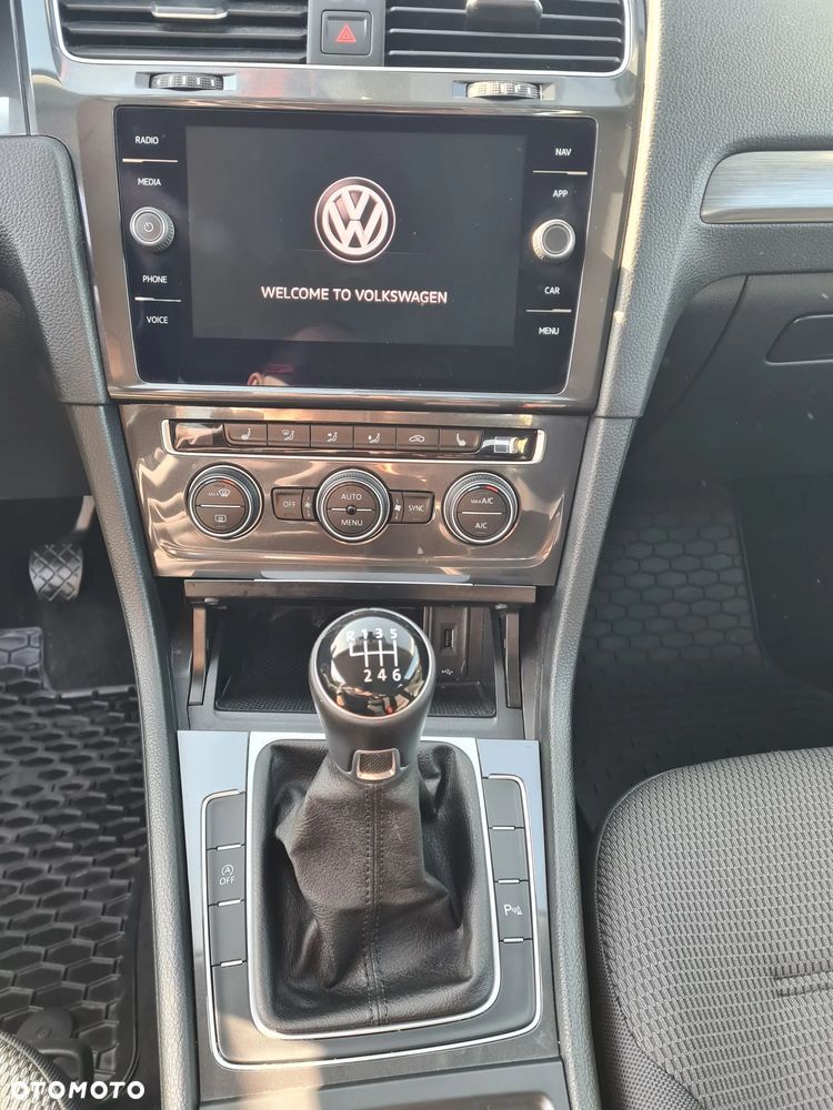 Volkswagen Golf 1.5 TSI BlueMotion ACT Highline - 21