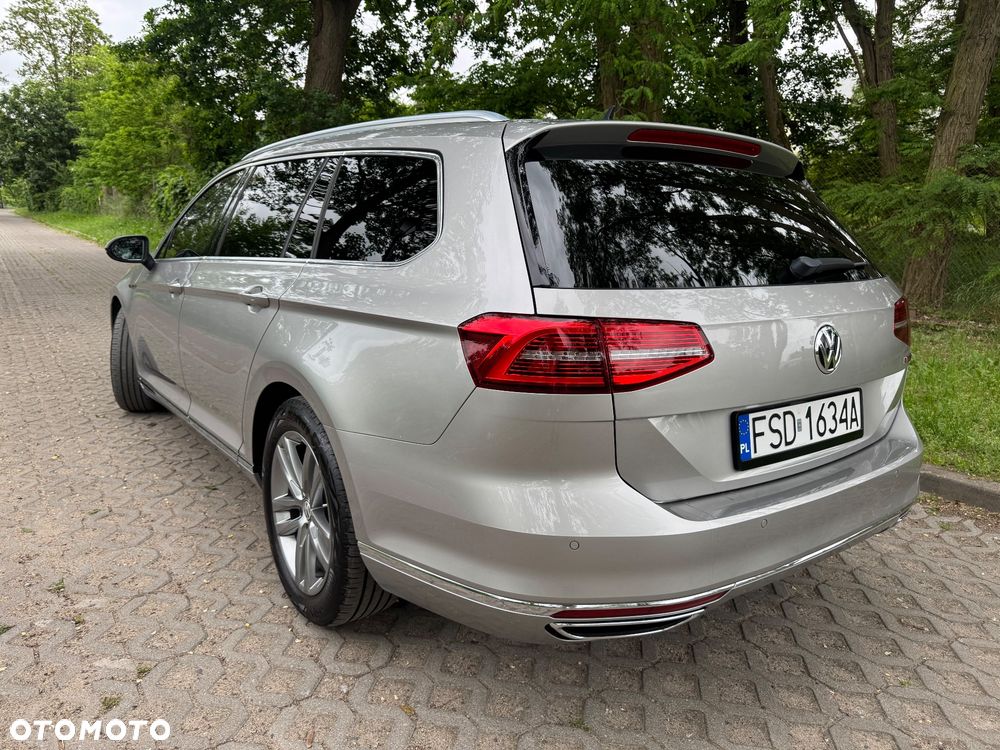 Volkswagen Passat 2.0 TDI SCR (BlueMotion Tech) 4Motion D Highline - 3