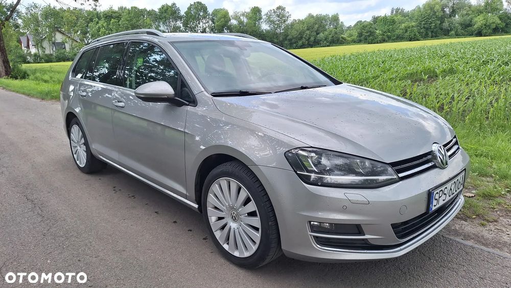 Volkswagen Golf 2.0 TDI SCR Highline - 17