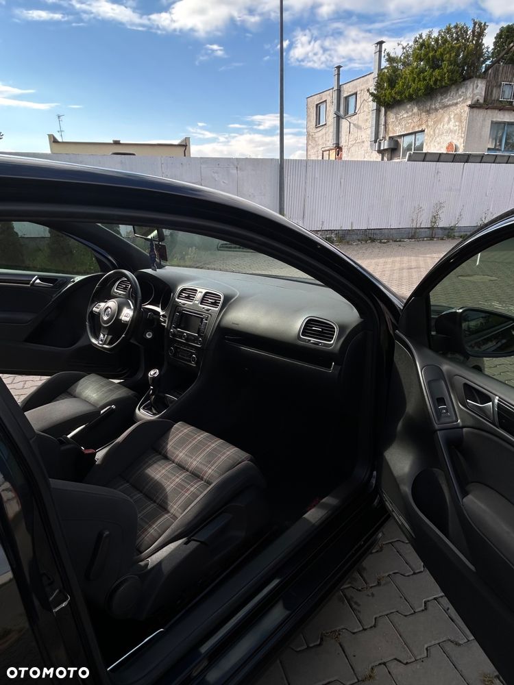 Volkswagen Golf - 13