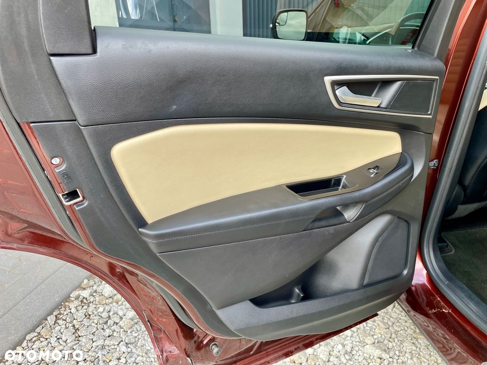 Ford Edge - 15