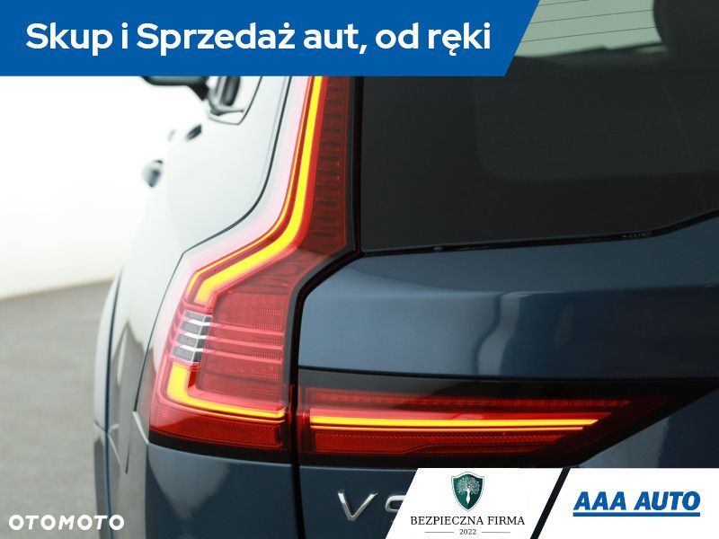 Volvo V90 Cross Country - 26