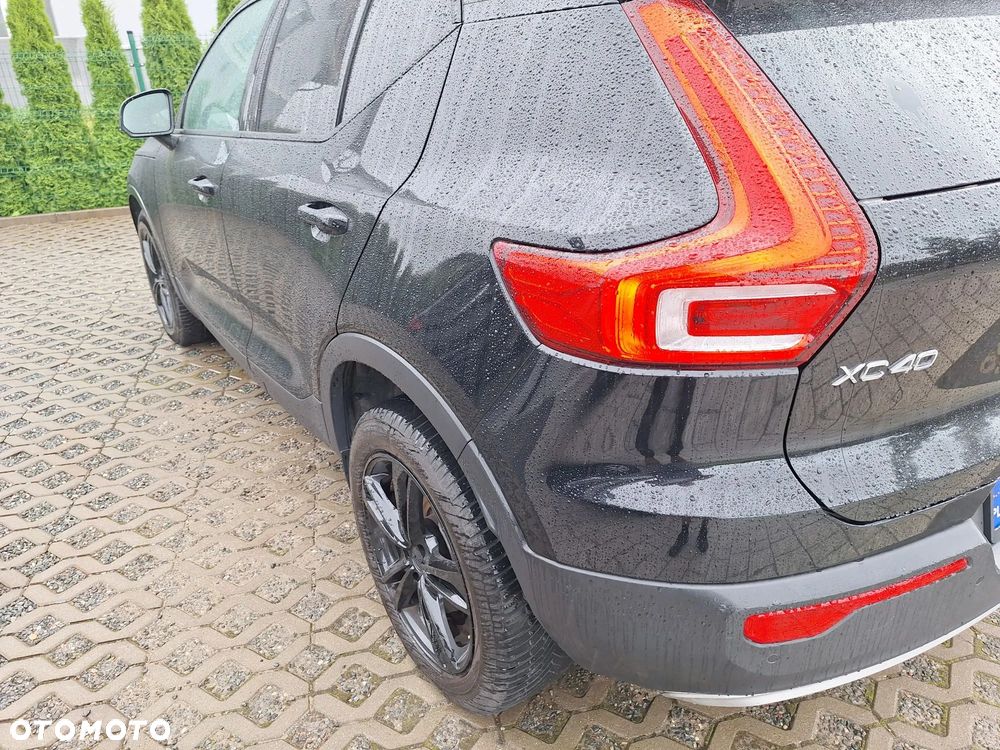 Volvo XC 40 D3 Momentum - 24
