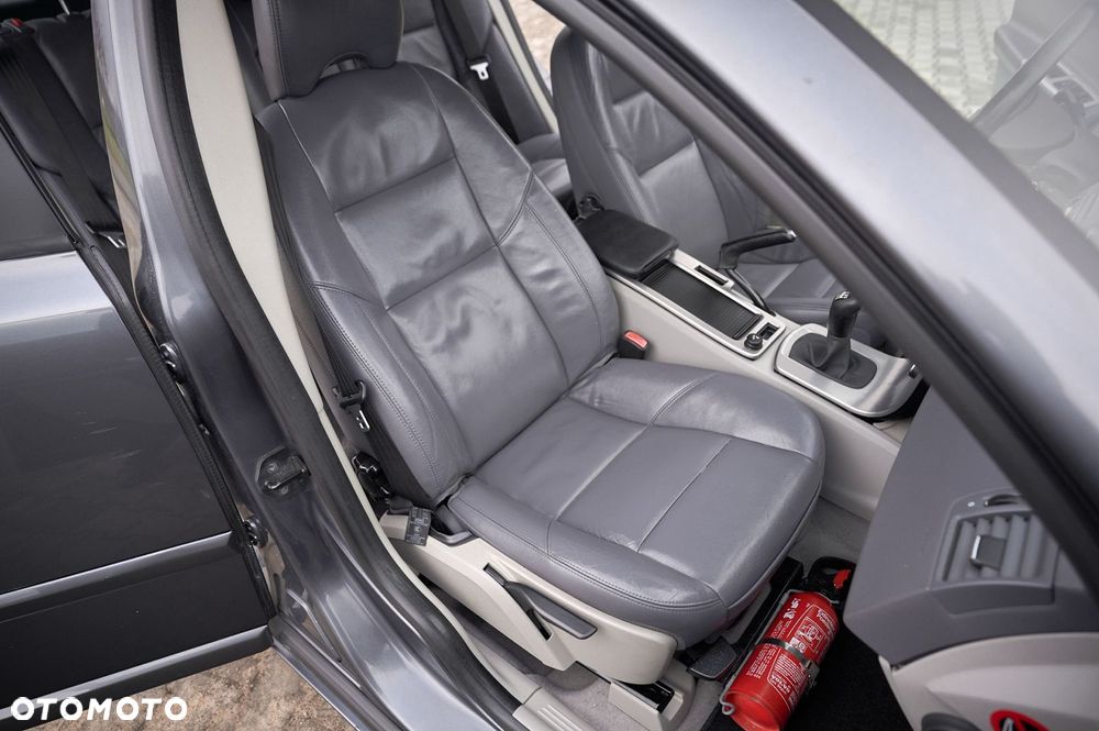 Volvo V50 2.0D DPF Momentum - 29