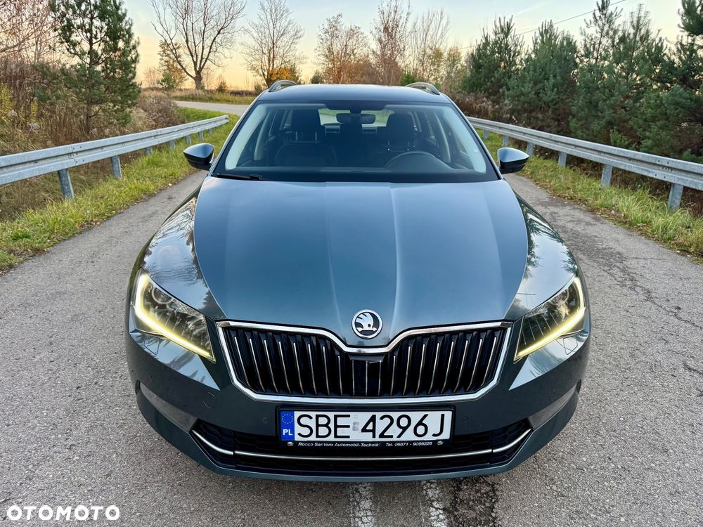 Skoda Superb 2.0 TDI Ambition DSG - 2