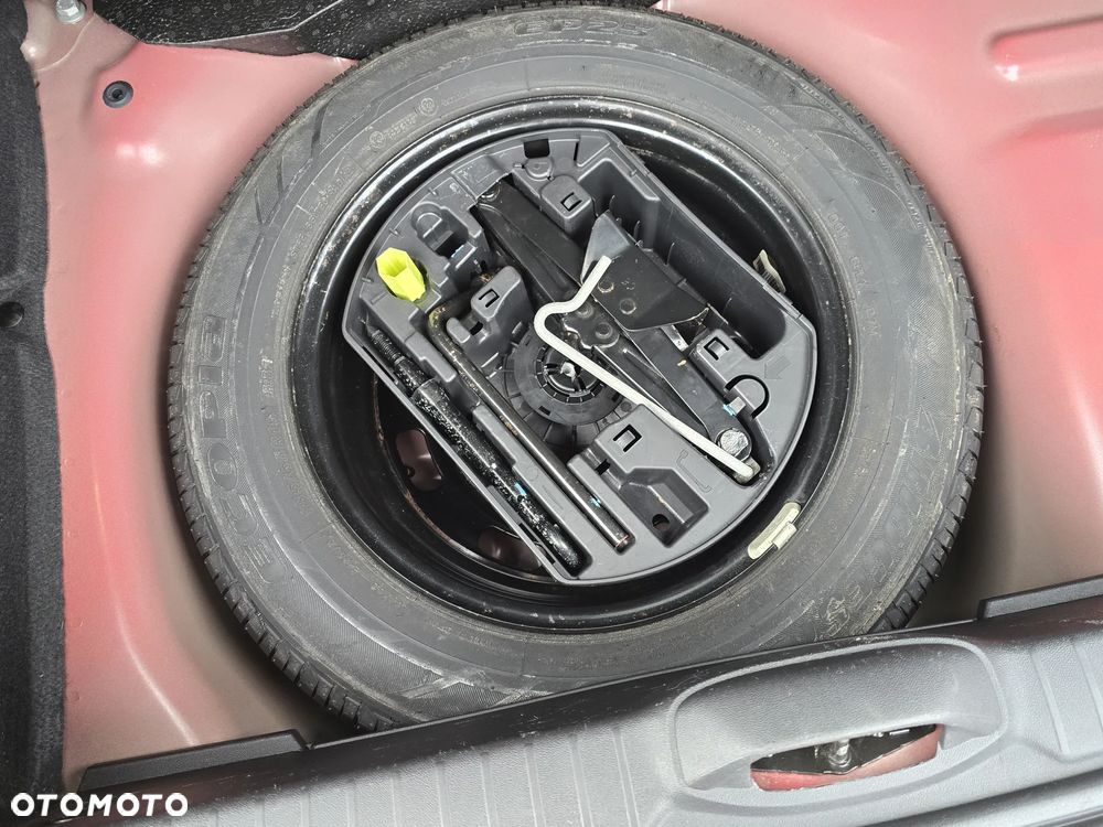 Peugeot 208 1.2 PureTech Style - 36