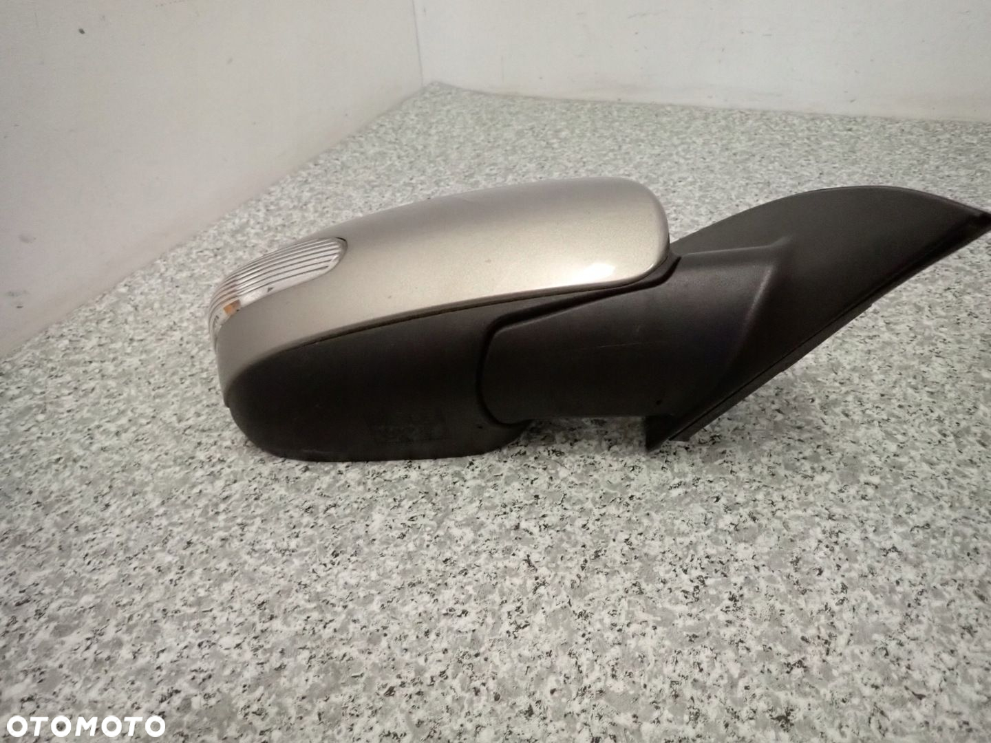 KIA CEED 09-11 LUSTERKO PRAWE ELEKTRYCZNE 8 PIN A3 - 9