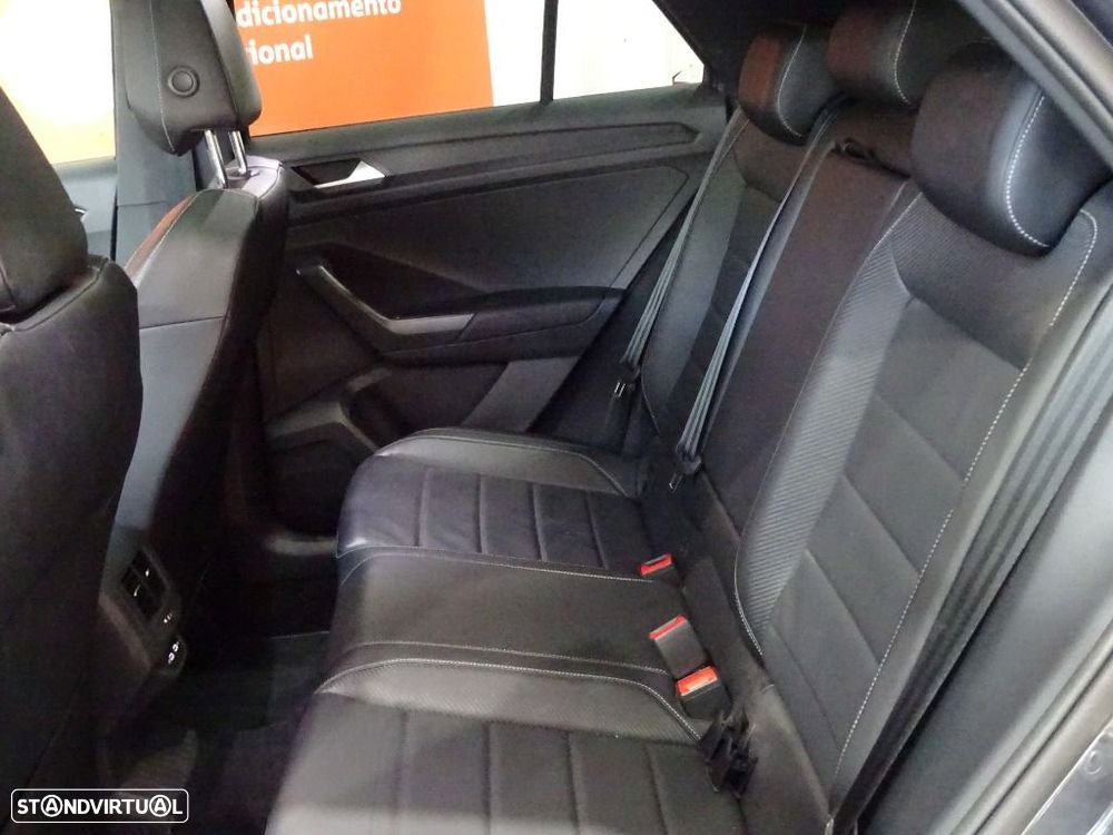 VW T-Roc 2.0 TDI R-Line DSG - 32