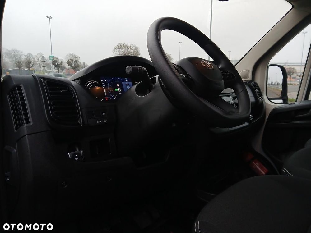 Toyota PROACE - 16