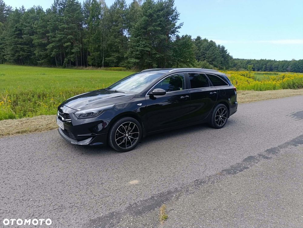 Kia Ceed - 10