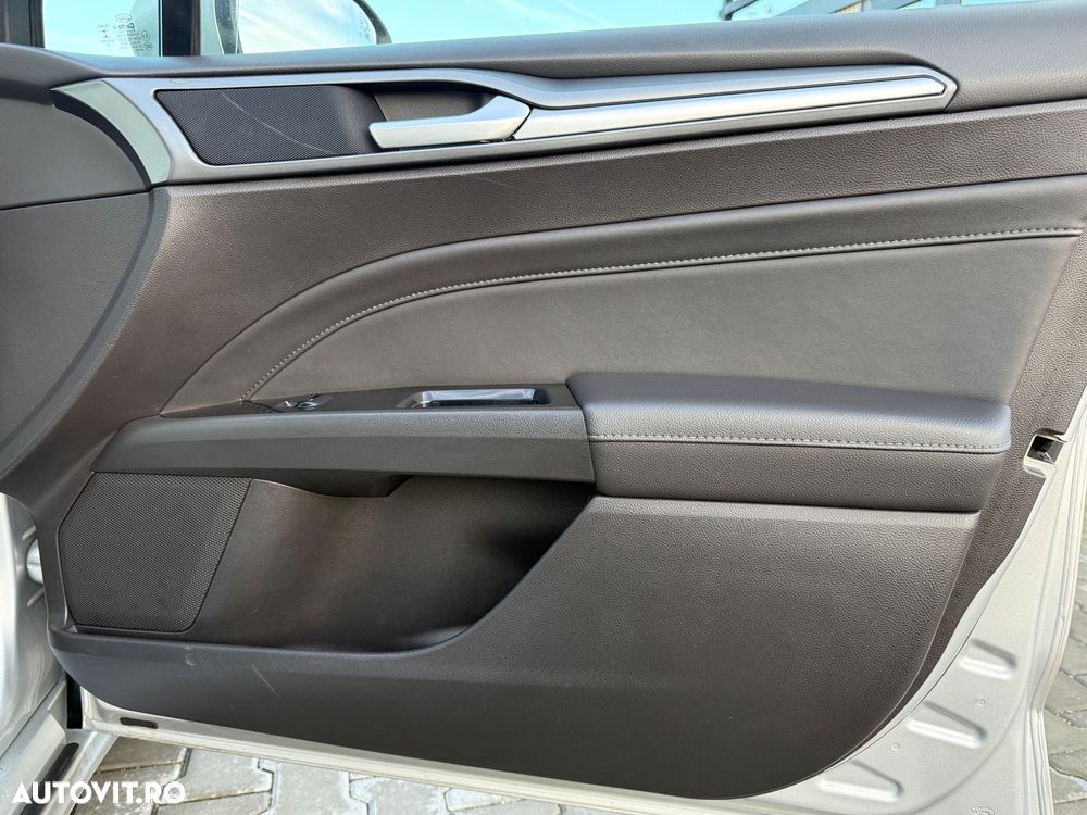 Ford Mondeo 2.0 TDCI Powershift AWD Titanium - 22