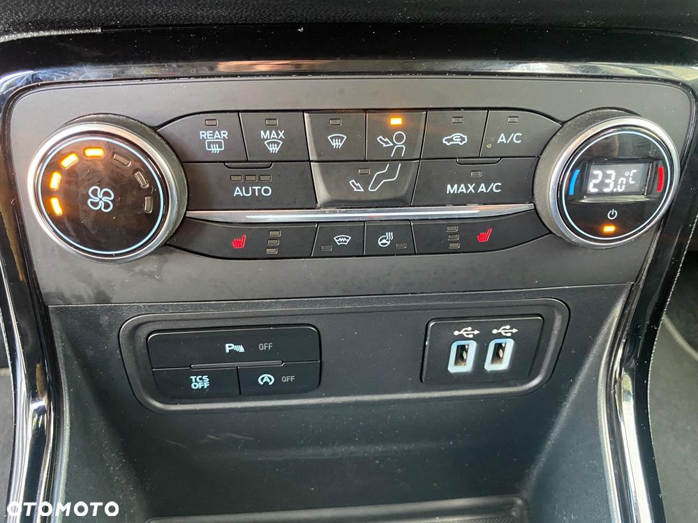 Ford EcoSport 1.0 EcoBoost TITANIUM X - 37