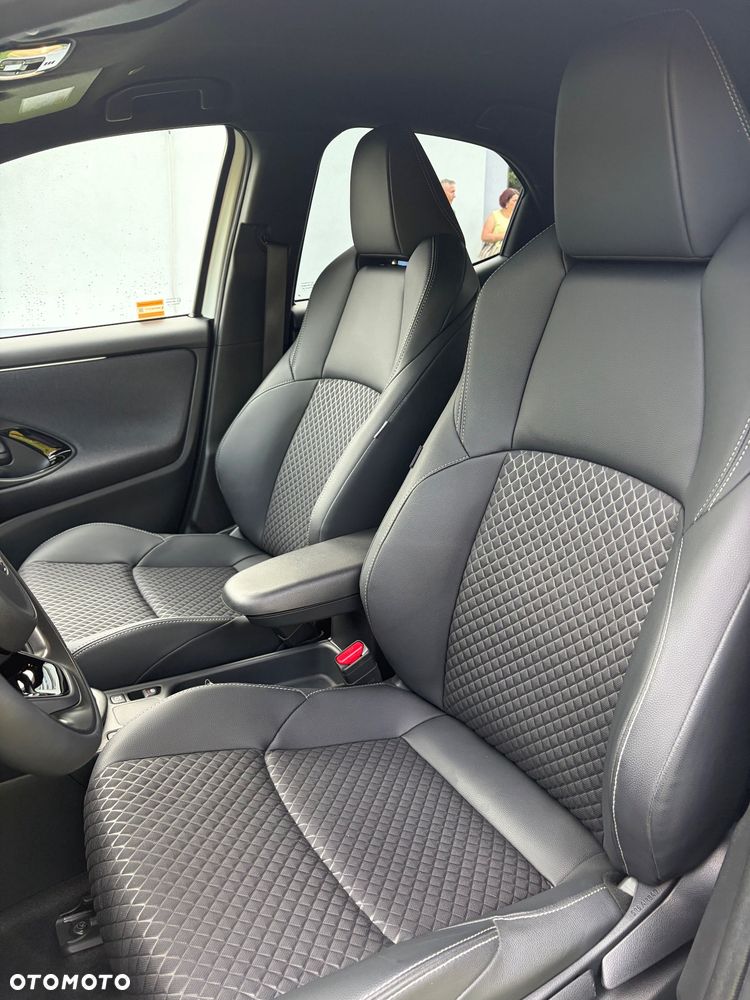 Toyota Yaris Hybrid 1.5 Executive - 3