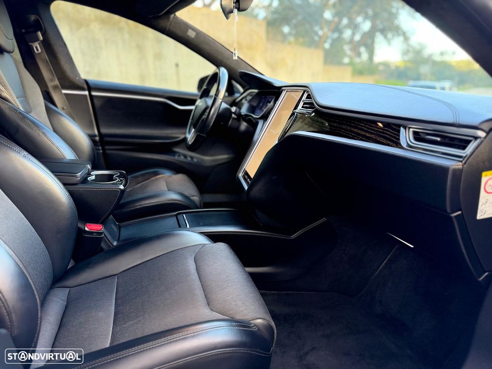 Tesla Model S 75 - 29