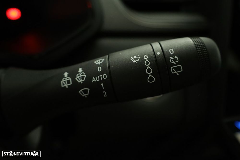 Renault Captur 1.0 TCe Techno Bi-Fuel - 17
