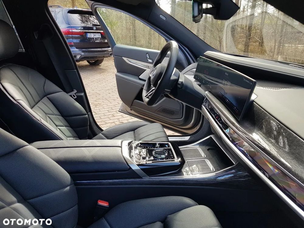 BMW i7 105.7kWh xDrive60 M Sport - 14