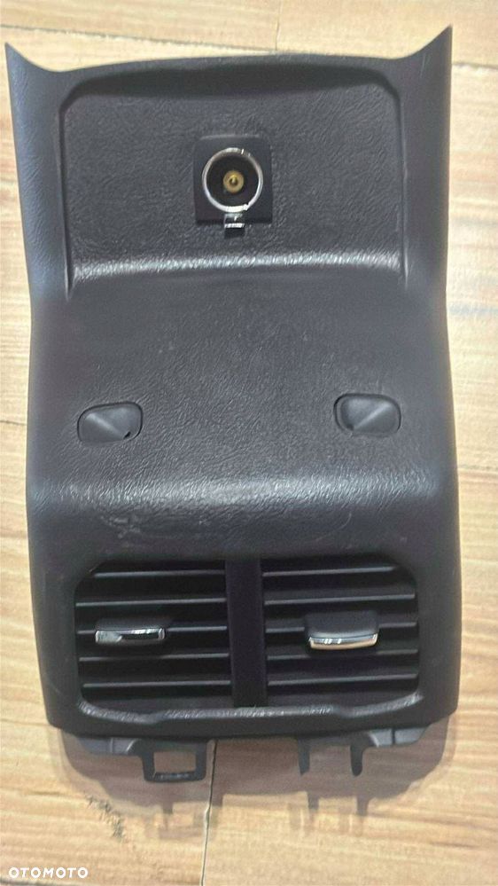 tylna zapalniczka ford mondeo mk5 - 1