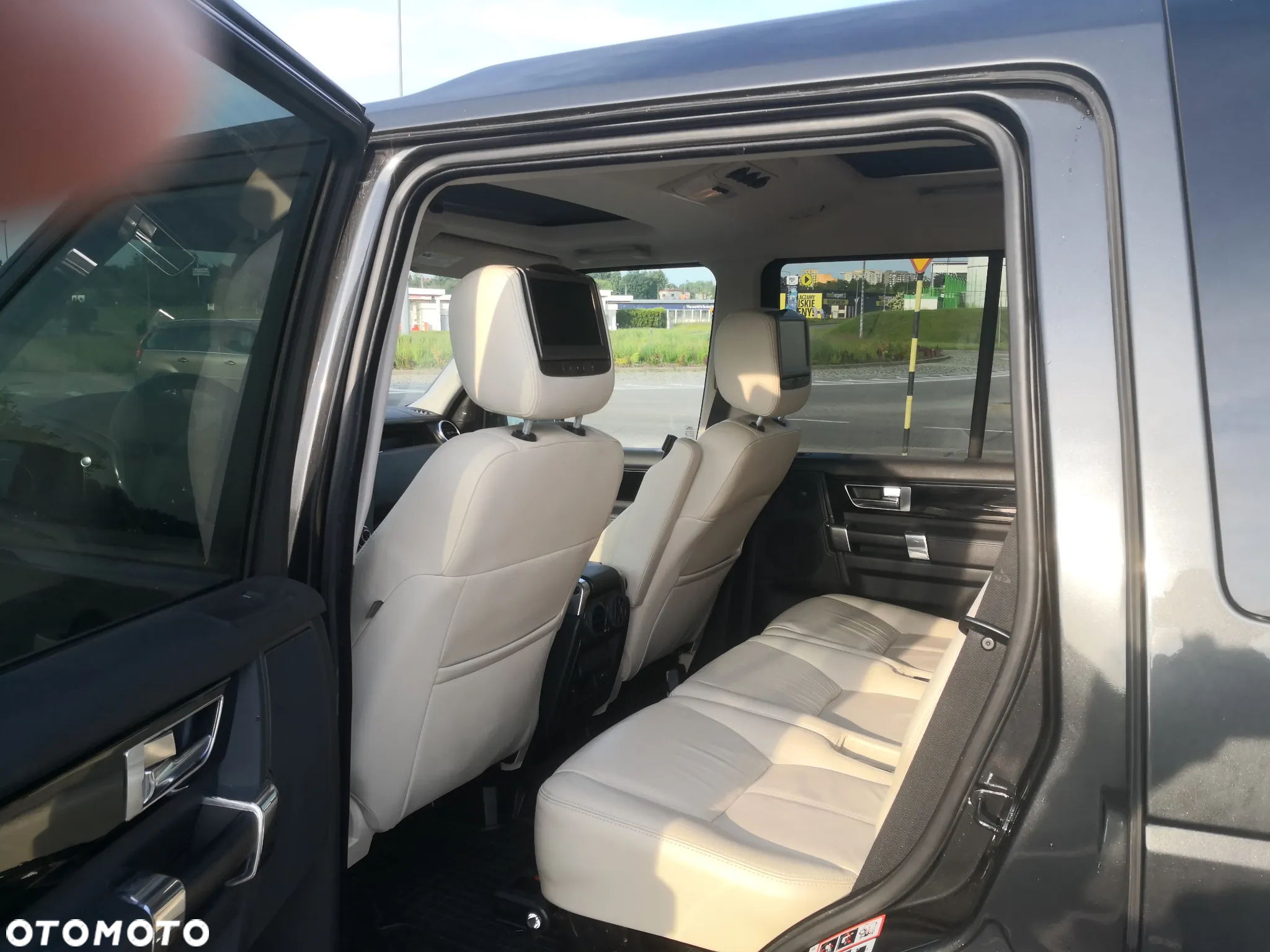 Land Rover Discovery IV 5.0 V8 HSE - 13