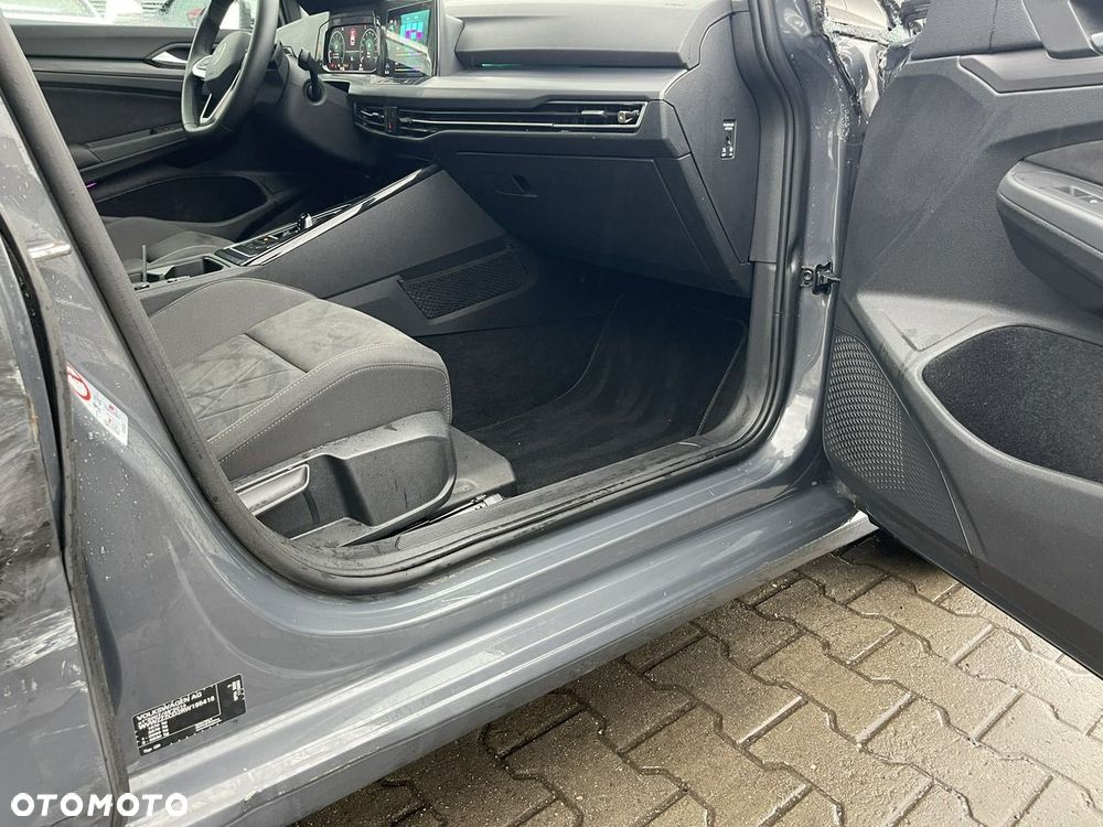 Volkswagen Golf 1.5 eTSI EVO Style DSG - 4