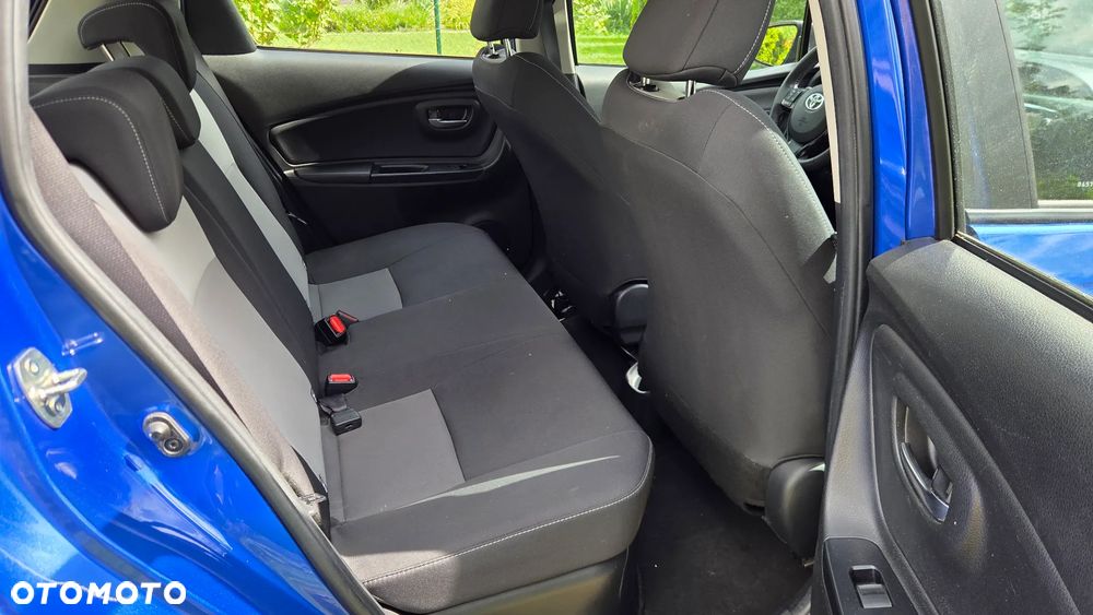 Toyota Yaris Hybrid 100 Premium - 14