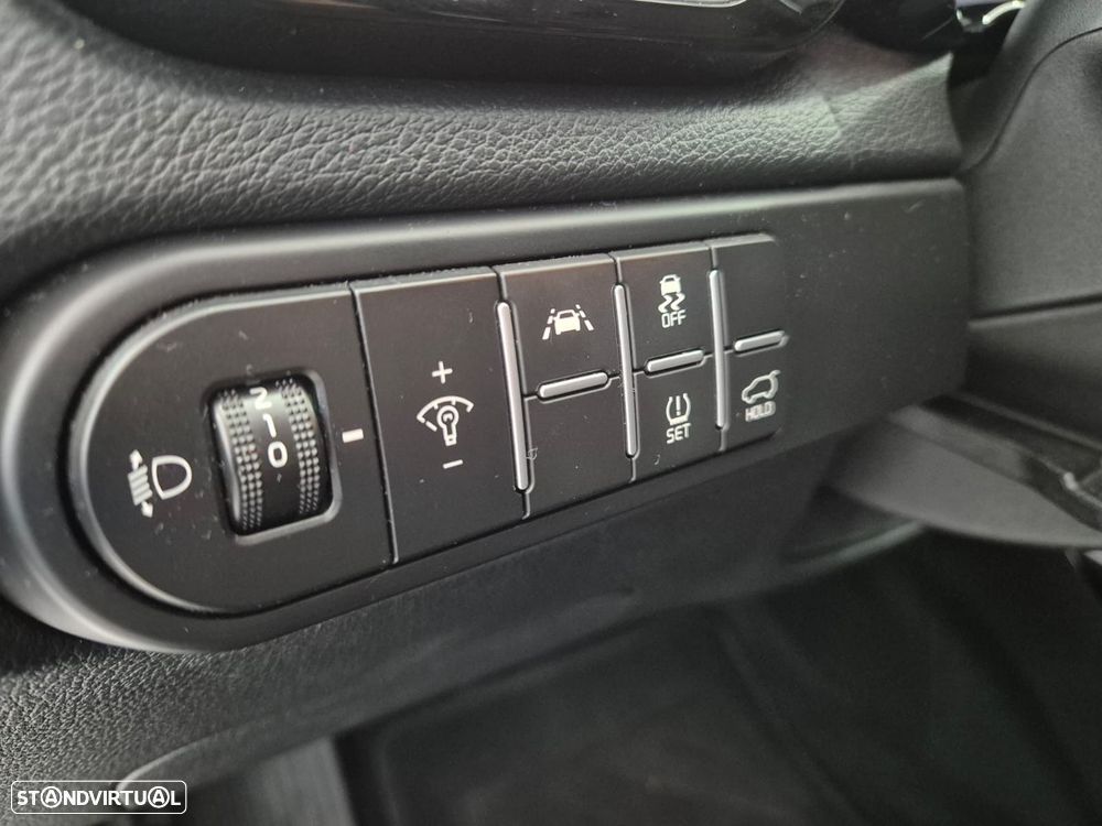 Kia XCeed 1.6 CRDi MHEV Drive - 20