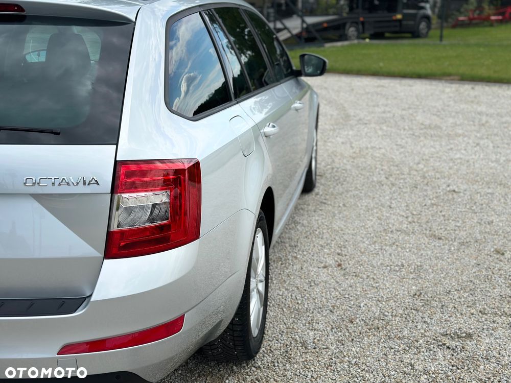 Skoda Octavia 1.6 TDI Elegance - 14
