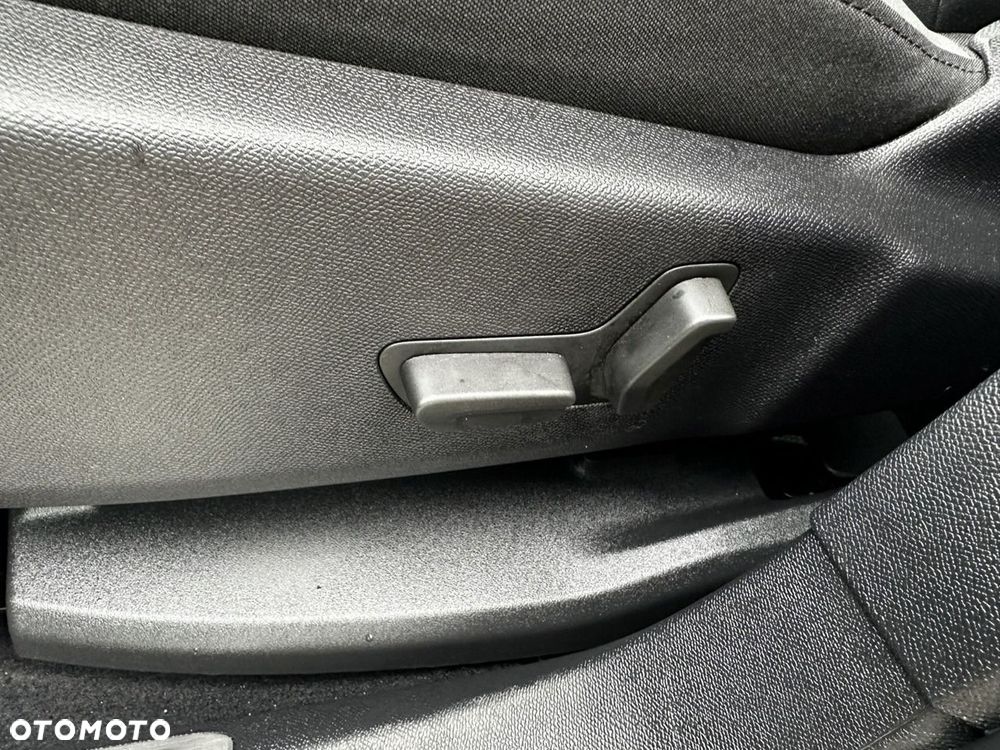 Citroën C5 Aircross 1.6 PHEV Shine EAT8 - 26