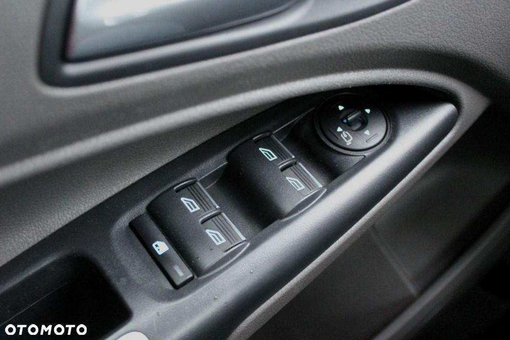 Ford Tourneo Connect 1.5 EcoBlue Start-Stop Titanium - 27