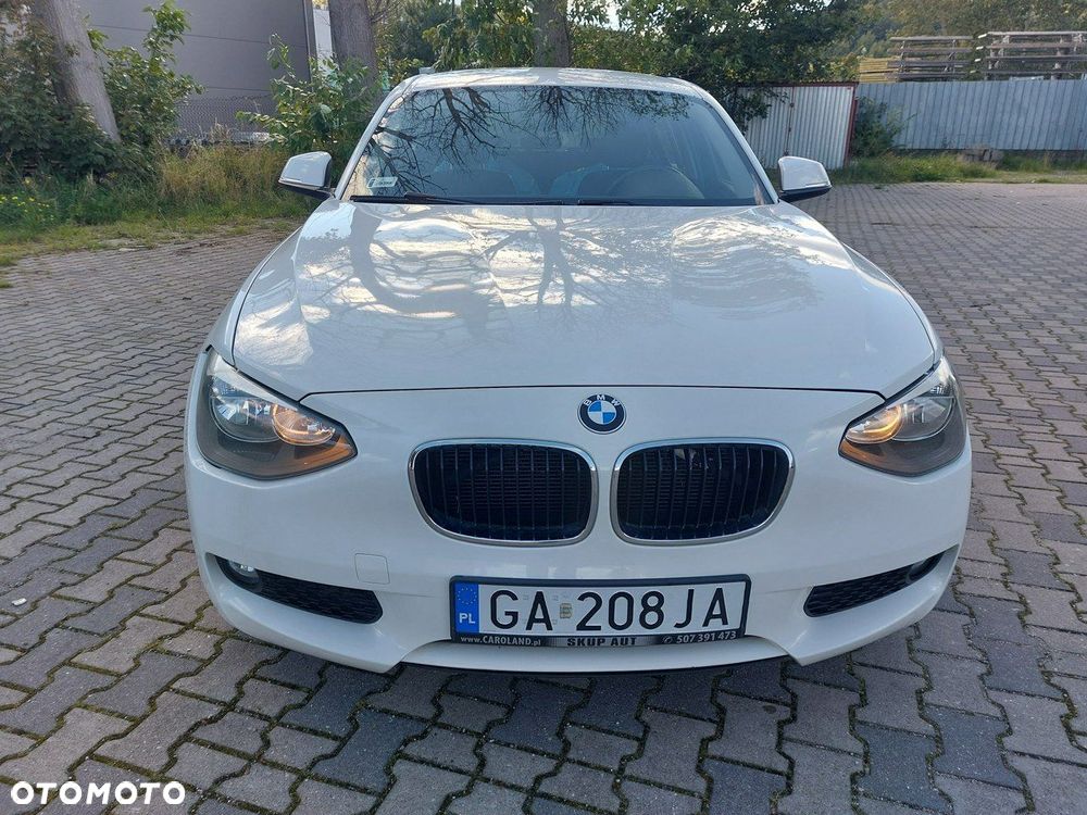 BMW Seria 1 114i - 23