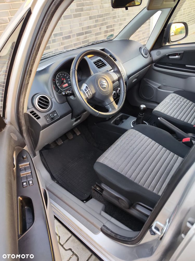 Suzuki SX4 1.6 VVT 4x4 Comfort - 11