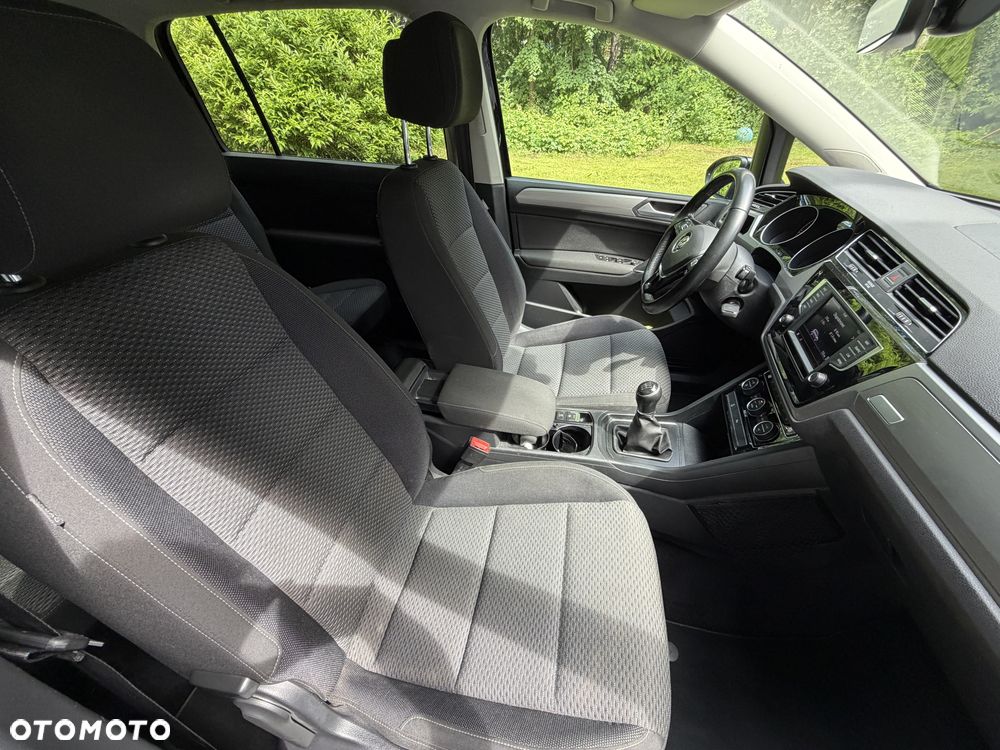 Volkswagen Touran 1.6 TDI SCR BlueMotion Technology Comfortline - 17