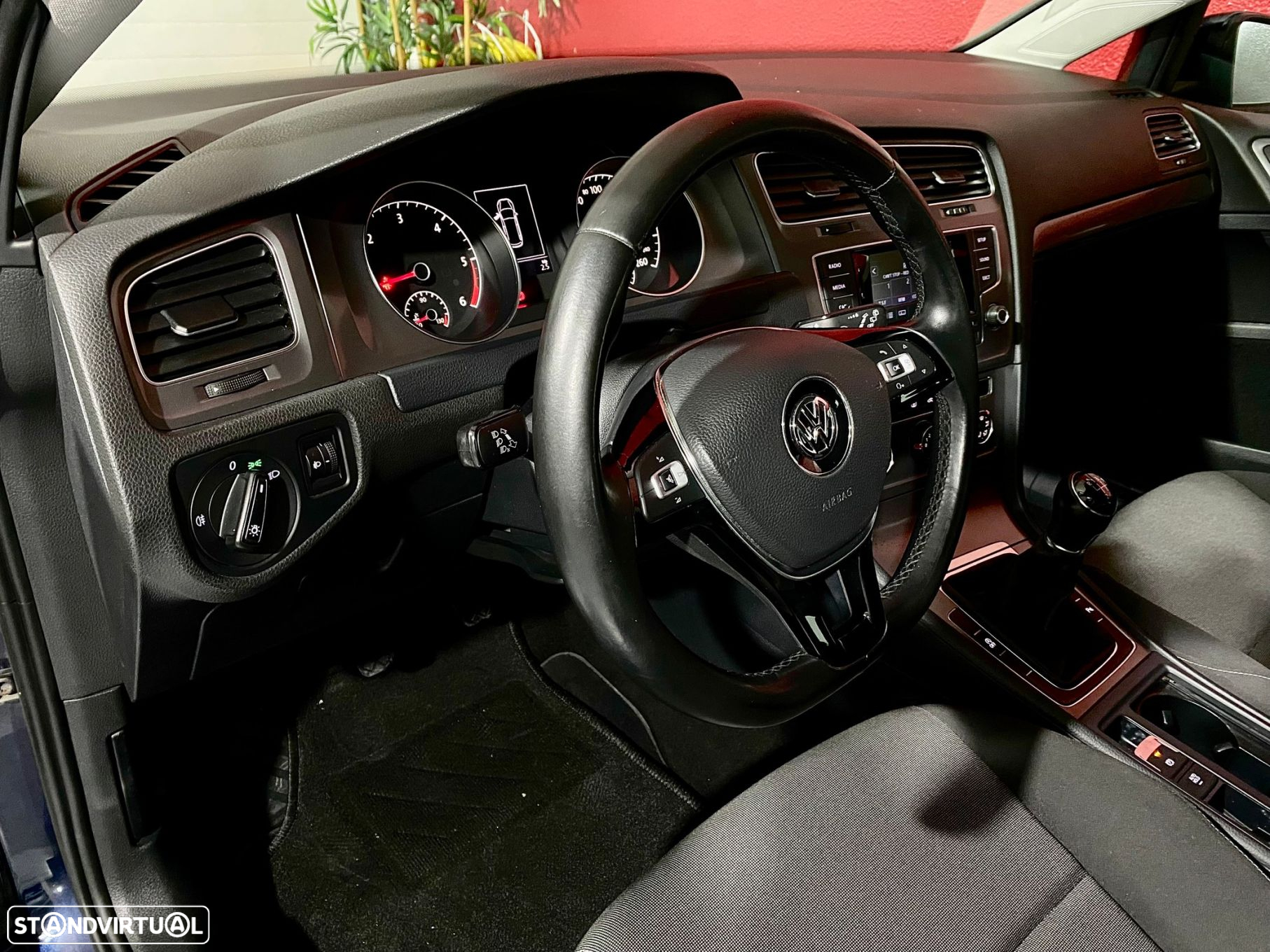 VW Golf Variant 1.6 TDi Highline - 28