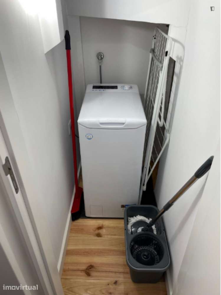 Quarto - localizado em Sete Rios Lisbon - Grande imagem: 4/8