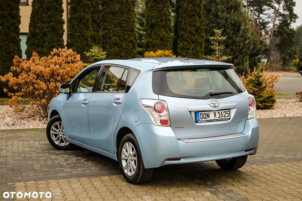 Toyota Verso 2.0 D-4D Executive - 7