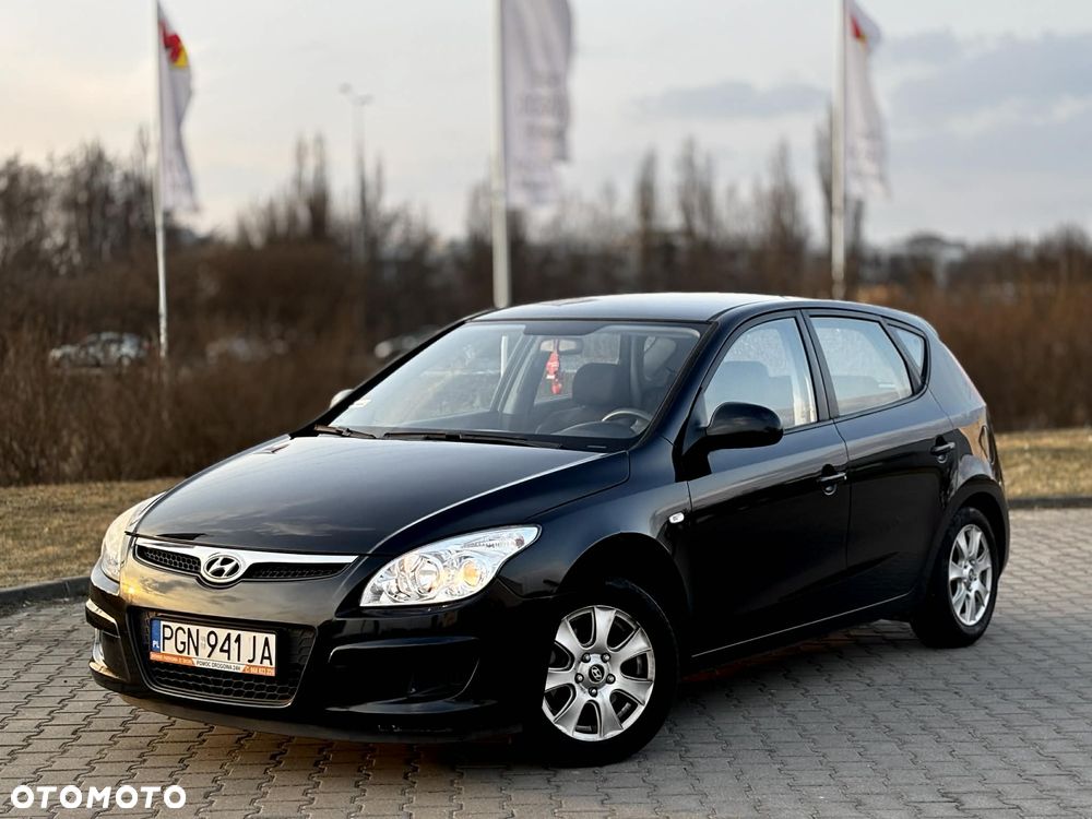 Hyundai i30 1.4 Base + - 1
