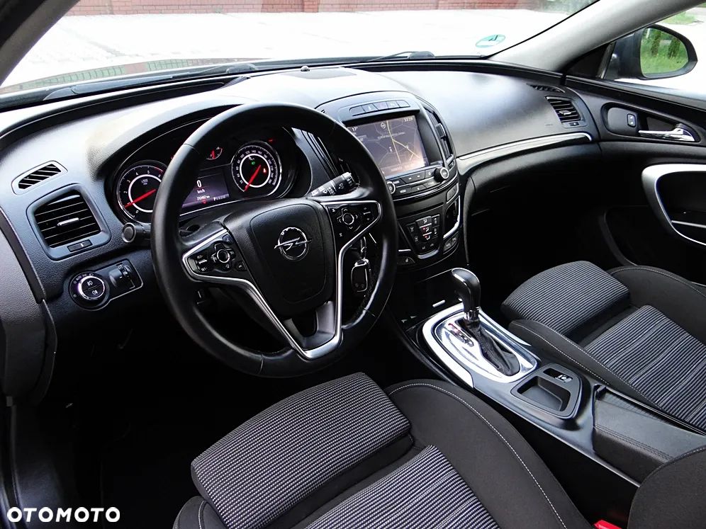 Opel Insignia 2.0 CDTI automatik Business Innovation - 24