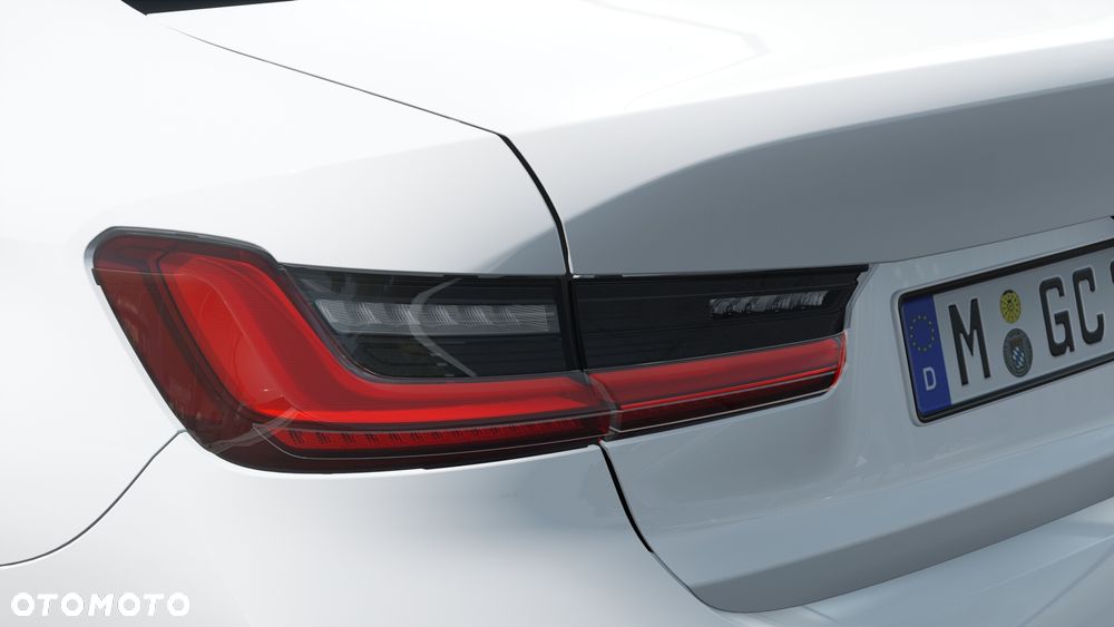BMW Seria 3 318i M Sport - 8
