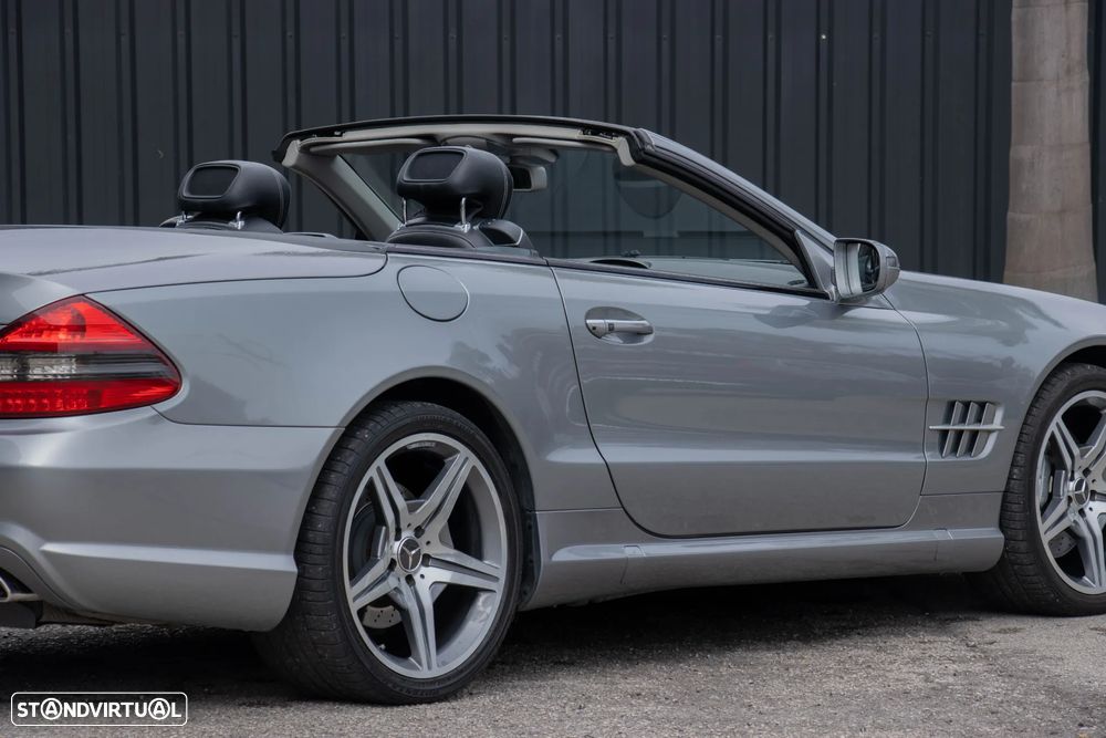 Mercedes-Benz SL 350 7G-TRONIC - 16