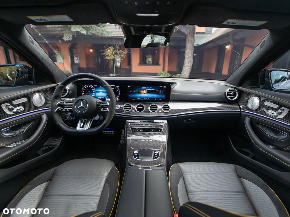 Mercedes-Benz Klasa E AMG 63 S 4-Matic+ - 22
