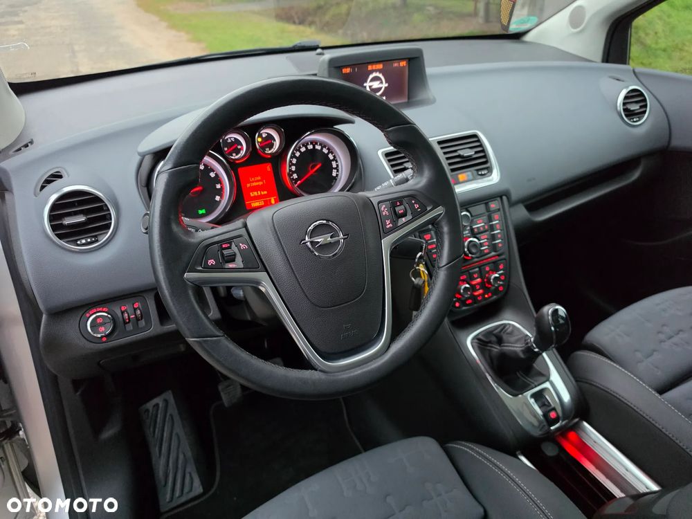 Opel Meriva - 8