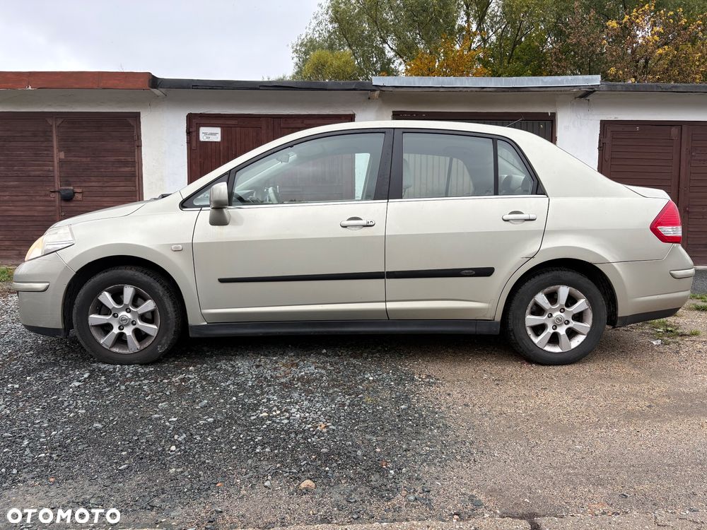 Nissan Tiida 1.6 Tekna - 6